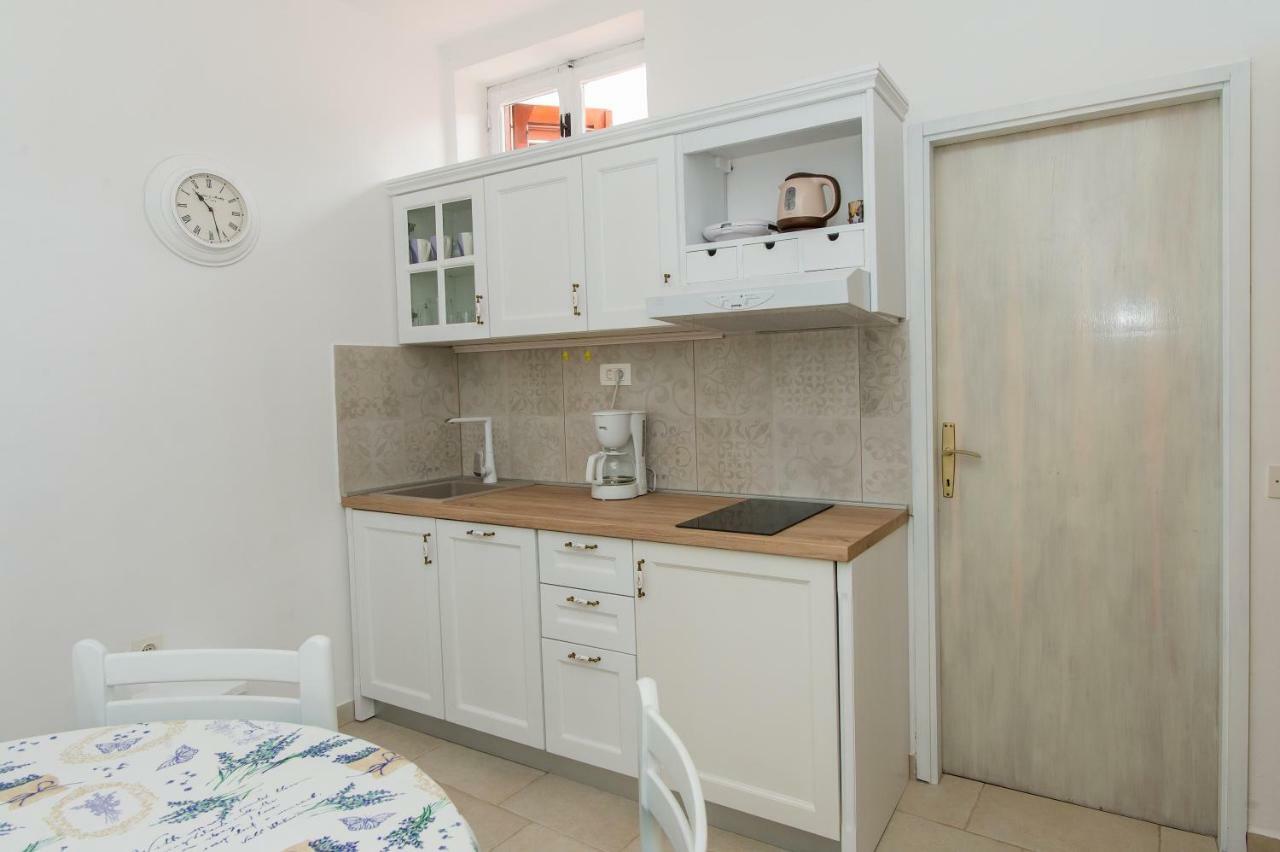 Seaview Apartment Marinov - Bilo, 普利莫顿 外观 照片